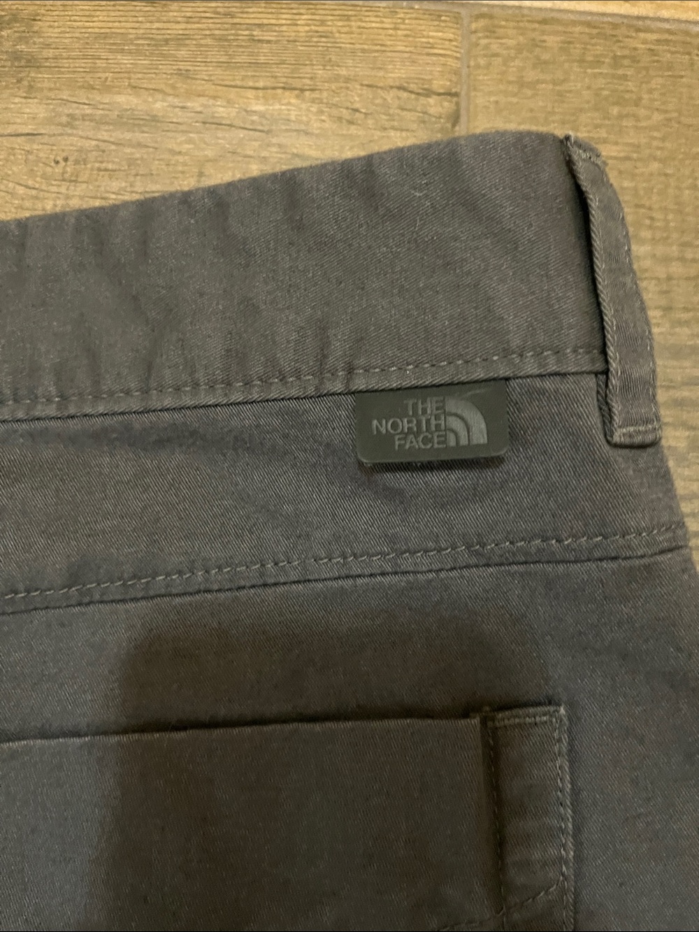 The North Face Men's Grey Flat-Front Shorts - Picture 6 of 8